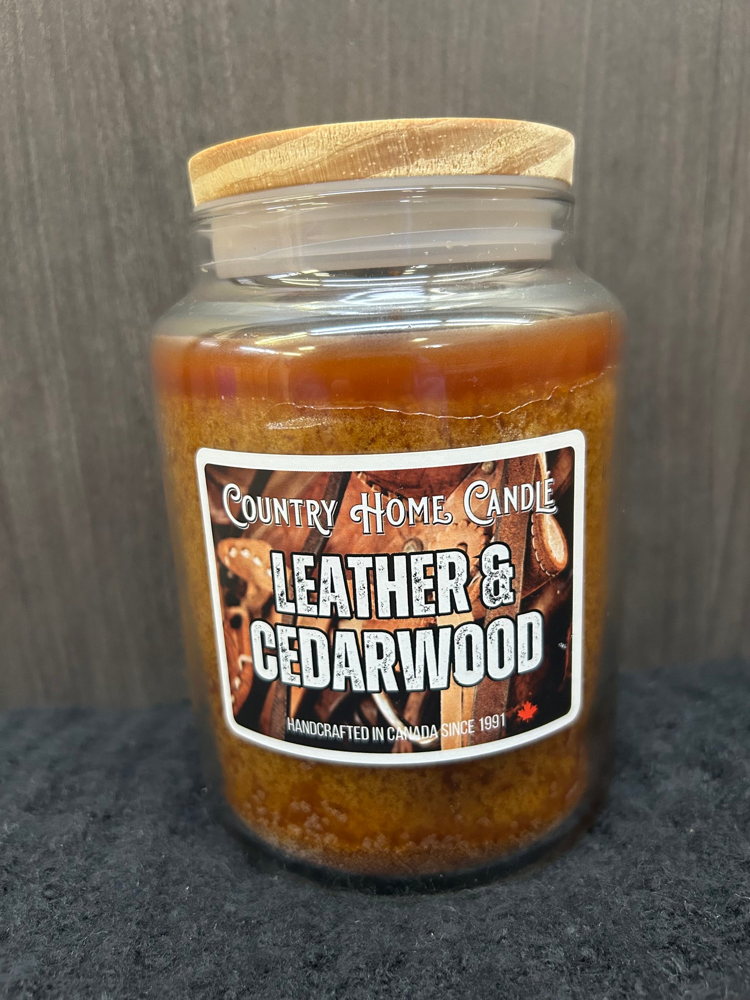 Leather & Cedarwood Country Home Candle