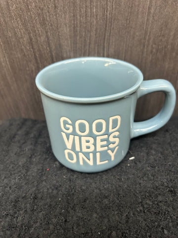 GOOD VIBES ONLY