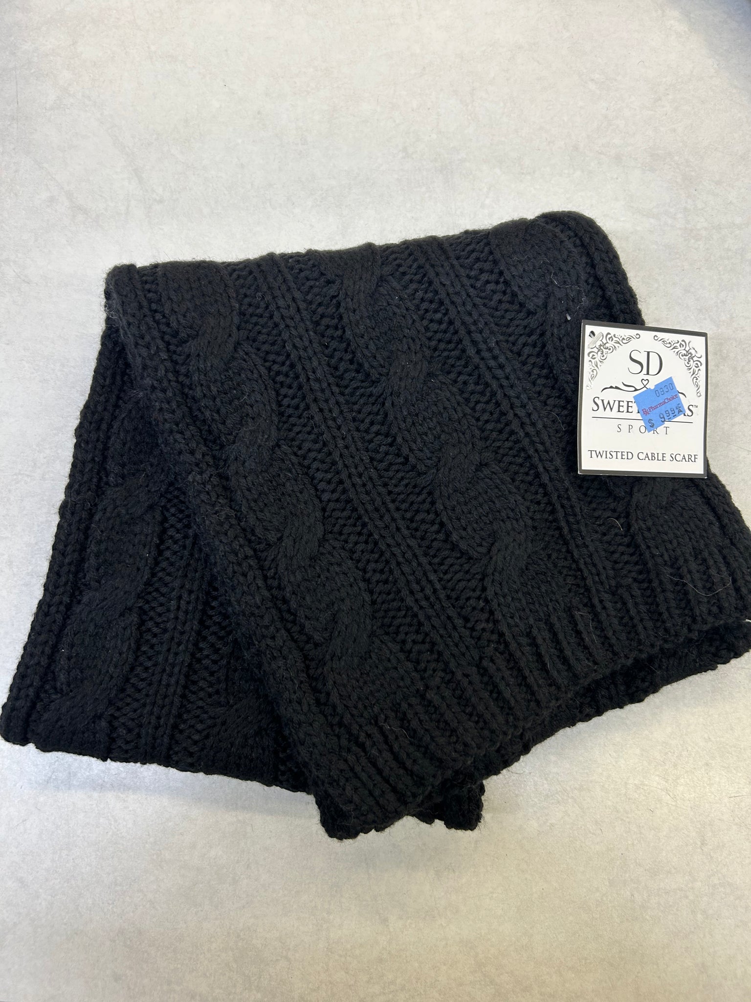 Black twist Cable Scarf