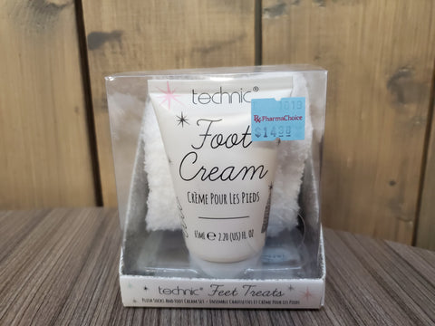Technic Foot Cream & Plush Socks Set