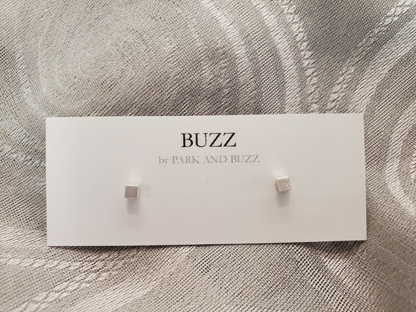 Buzz Mini Metal Studs Cube